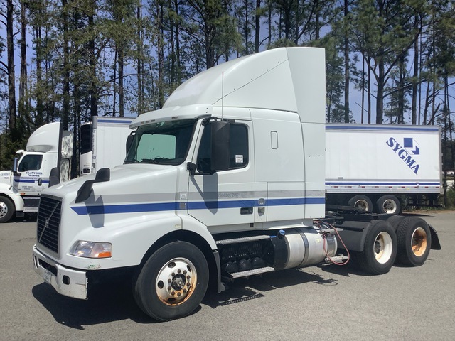 2017 Volvo VNM200 6x4 T/A Sleeper Truck Tractor