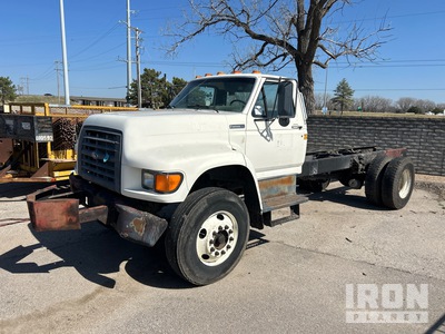 1997 Ford F800 4x2 Autocarro cabina e telaio