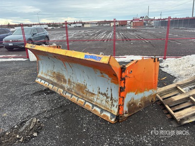 Bay-Lynx 10SW48 120 in Niveleuse pour chasse-neige