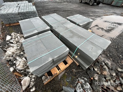 Quantity of (5) Pallets of 16 in Thermal Bluestone Steps 造園機械
