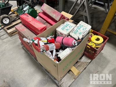 Quantity of Misc. Safety Equipment Varios, tienda, almacen, consumidor