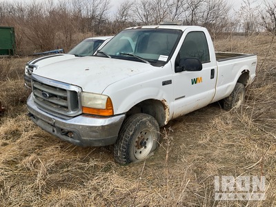 1999 Ford F-250 XL 4x4 Pickup (Inoperable)