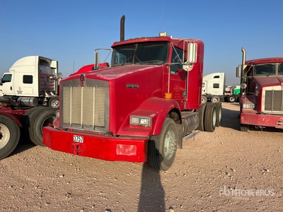 2013 Kenworth T800 6x4 Cabeza Tractora Cabina Dormitorio