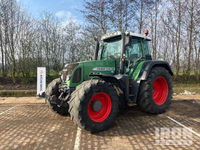 2009 Fendt 725 4WD Tractor