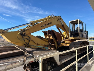 Komatsu 油圧ショベル