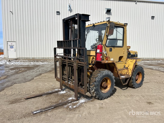 1995 Cat R80 8000 lb 4x4 Rough Terrain Forklift | Ritchie Bros. Auctioneers