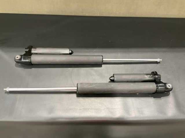 (2) General Dynamics 10696061-001 Steering Dampers