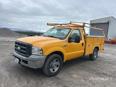 2006 Ford F-350 XL 4x2 Utility Truck