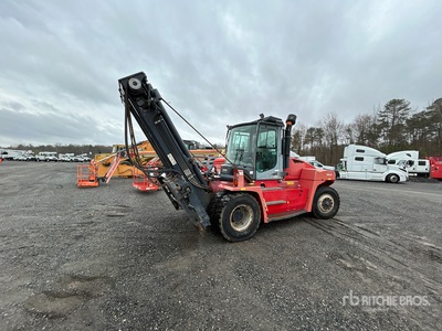 2014 Kalmar DCG140-6 31000 lb Pneumatic Tire Forklift