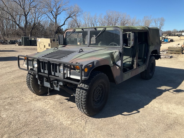 1988 AM General M1097R1 HMMWV 4 Door Soft Top w/Truck Body