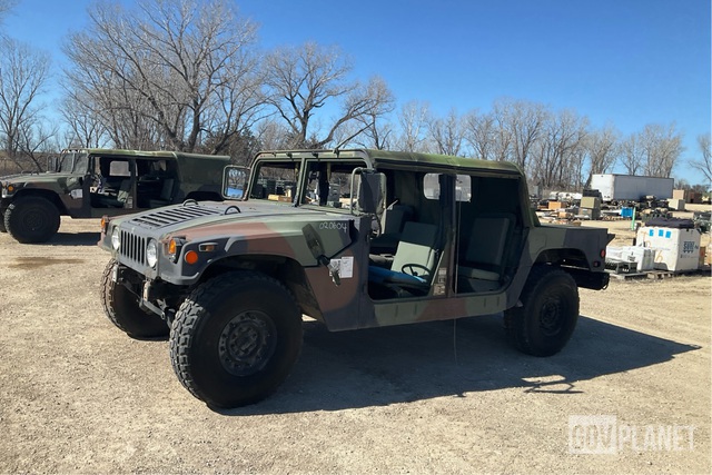 AM General M1097R1 HMMWV 4 Door Soft Top w/Truck Body