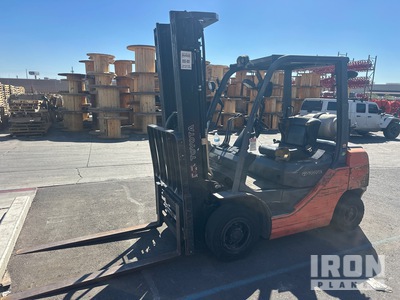 2020 Toyota 8FGU25 2850 lb Cushion Tire Wózek widłowy (Inoperable)