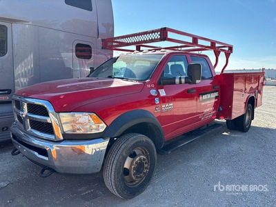 2016 Ram 5500 4x2 Crew Cab Camión Utilitario