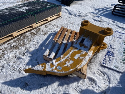 2026 GIYI GY-R320 48 in Excavator Ripper - Fits Cat 320 (Unused)
