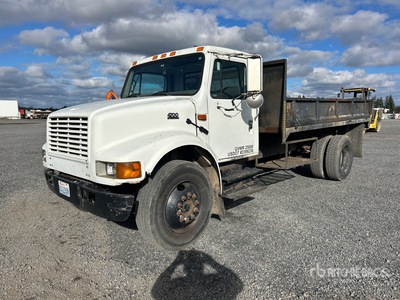 2001 International 4700 4x2 Flatbed Dump Truck