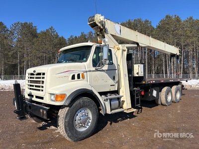 National 1100 53900 lb Straight Boom on 2006 Sterling L7500 6x4 Kranwägen