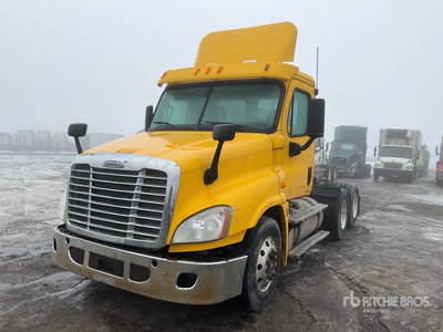 2012 Freightliner Cascadia 125 Ciągnik siodłowy T/A z kabiną dzienną
