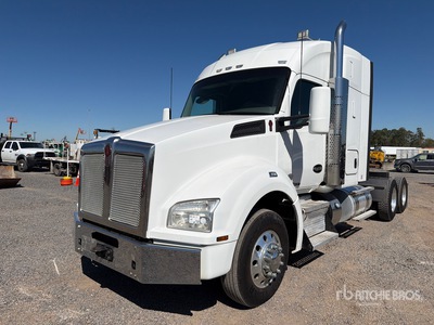 2018 Kenworth T880 6x4 تراكتور شاحنة كابينة النوم (ثنائية المحور)