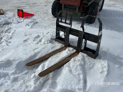 Bobcat 42 in Forche per mini pala