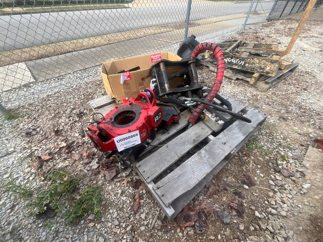 Rototilt R2 Excavator Coupler (Inoperable)