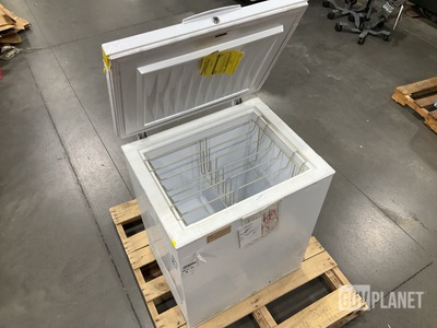 Frigidaire GFC05M3AW5 Cold Pack Therapy Refrigerator