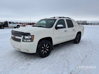 2013 Chevrolet Avalanche 4x4 Crew Cab Pickup