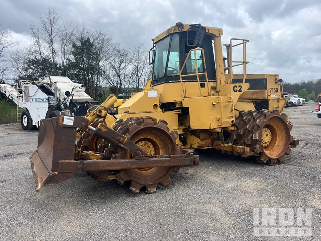 1987 Cat 815B Soil Compactor in Huntsville, Alabama, United States ...