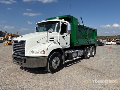 2014 Mack CXU613 6x4 6x4 Tipper Truck