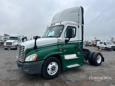 2017 Freightliner Cascadia 125 4x2 S/A Day Cab Truck Tractor