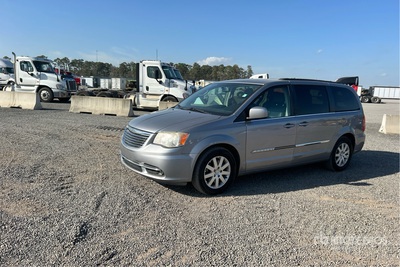 2014 Chrysler Town & Country Minivan