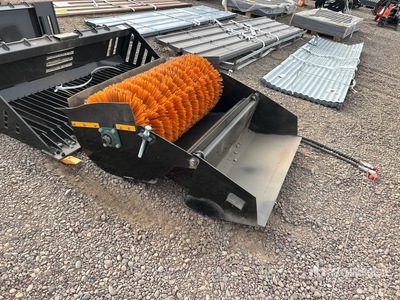 2026 GIYI GY-WS43 12 in Mini Skid Steer Log Splitter (Unused)