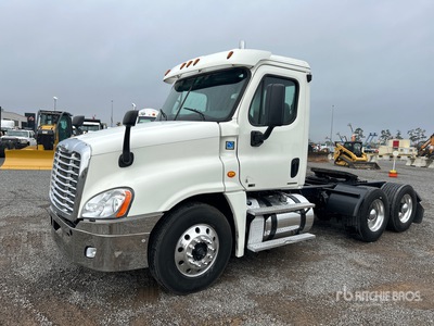 2012 Freightliner Cascadia 125 6x4 Cabeza Tractora Cabina Corta
