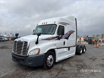 2014 Freightliner Cascadia 125 6x4 Tracteur Routier Couchette