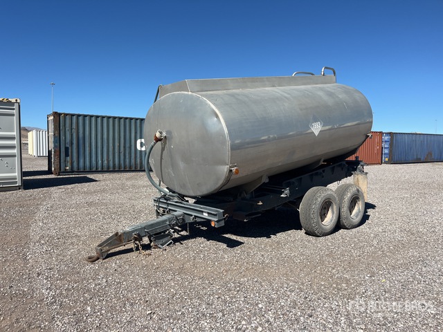 M796 3000 gal T/A Pup Tanker Trailer