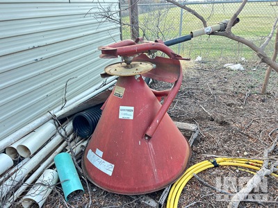 S-500 U 8 ft 5 in 3-Point Fertilizer Spreader