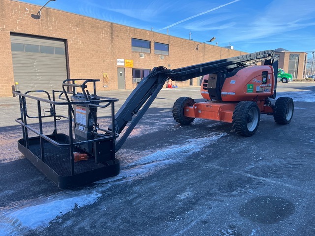 2016 JLG 600AJ 4WD Diesel Articulating Boom Lift 2016 JLG 600AJ 4WD Diesel Articulating Boom Lift