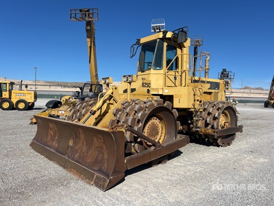 1993 Cat 825C Soil Compactor
