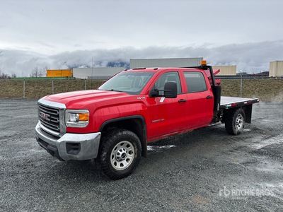 2017 GMC Sierra 3500HD 4x4 Crew Cab Camion à Plateau