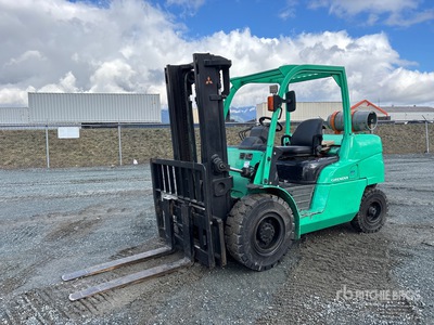 2017 Mitsubishi FG50NT 5000 kg Pneumatic Tire Wózek widłowy