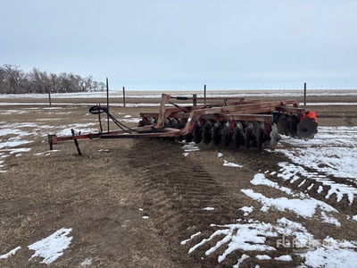 1980 Kello-Bilt 210 14 ft Offset Disc