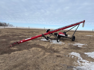 2016 Wheatheart 8 in x 52 ft Grain Auger
