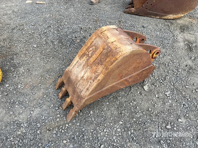 16 in Backhoe Rear Bucket