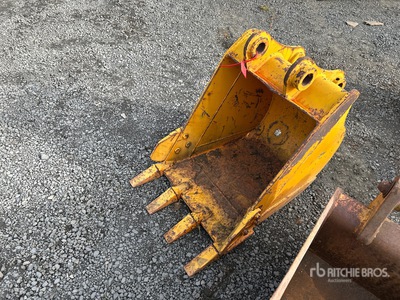 22.5 in Digging Excavator Bucket - Fits Cat 312