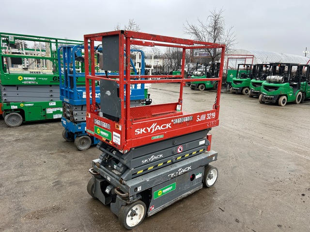 2014 Skyjack SJIII-3219 Electric Scissor Lift