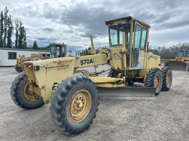 1982 John Deere 570A Motor Grader 1982 John Deere 570A Motor Grader