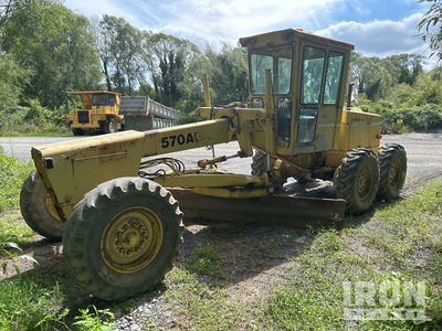 1982 John Deere 570A Motorische Grader