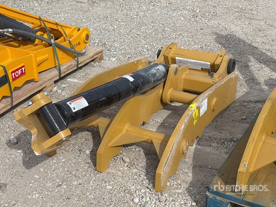 Gentec HT-2650 25 in Hydraulic Excavator Thumb (Unused)
