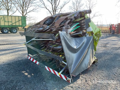 2010 Claas Orbis 750 Combine Header