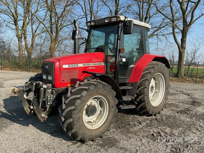 Massey Fergusson 6255 4WD Tractor