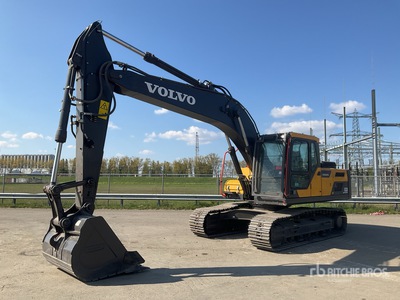 EC220DB Tracked Excavator (Unused)